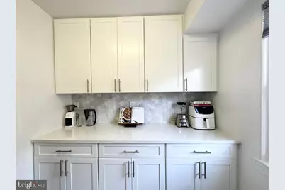 718 S Washington Street #302, Alexandria, VA 22314 - Photo 21