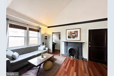 718 S Washington Street #302, Alexandria, VA 22314 - Photo 3