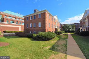 718 S Washington St, Alexandria, VA 22314 - Photo 37