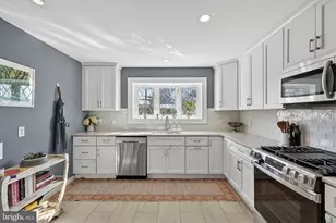 103 S Jenkins St, Alexandria, VA 22304 - Photo 33