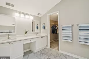 2430 Garnett Dr, Alexandria, VA 22311 - Photo 21