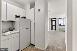 801 N Pitt St, Alexandria, VA 22314 - Photo 5