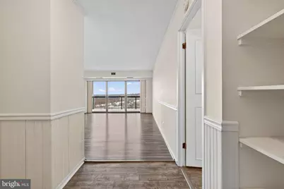 307 Yoakum Parkway #920, Alexandria, VA 22304 - Photo 7