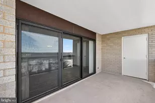 307 Yoakum Pkwy, Alexandria, VA 22304 - Photo 27