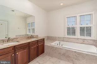 720 Carpenter Rd, Alexandria, VA 22314 - Photo 19