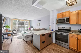 1225 Martha Custis Dr, Alexandria, VA 22302 - Photo 13