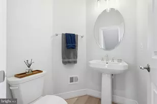 4901 Eisenhower Ave, Alexandria, VA 22304 - Photo 23