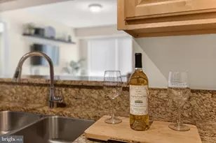 3307 Wyndham Cir, Alexandria, VA 22302 - Photo 13