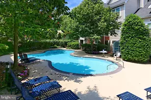 3307 Wyndham Cir, Alexandria, VA 22302 - Photo 25
