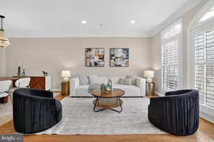 1220 Roundhouse Ln, Alexandria, VA 22314 - Photo 11