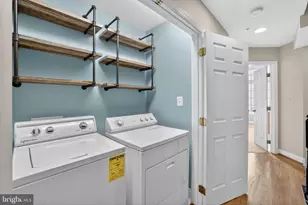 1220 Roundhouse Ln, Alexandria, VA 22314 - Photo 41