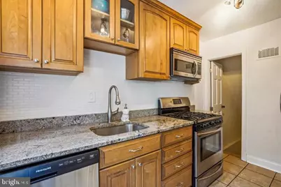 705 Avon Place, Alexandria, VA 22314 - Photo 7