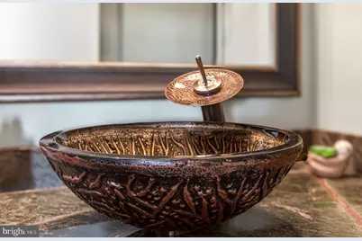 5500 Holmes Run Parkway #1507, Alexandria, VA 22304 - Photo 11