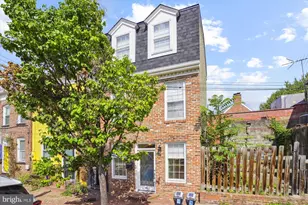 101 N West St, Alexandria, VA 22314 - Photo 1