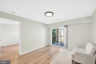 3313 Wyndham Cir, Alexandria, VA 22302 - Photo 13