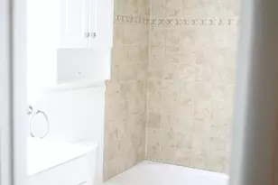124 Roberts Ln, Alexandria, VA 22314 - Photo 11