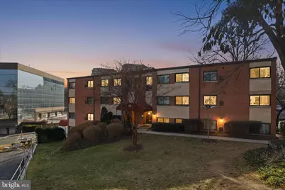 3300 S 28th Street #404, Alexandria, VA 22302 - Photo 1