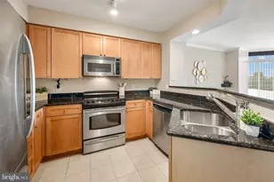 3101 N Hampton Dr, Alexandria, VA 22302 - Photo 11