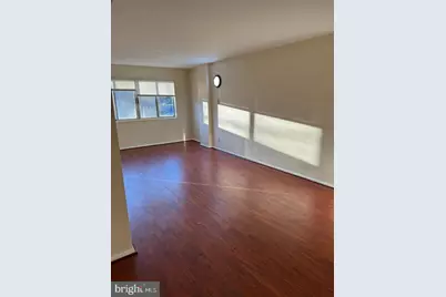 5340 Holmes Run Parkway #301, Alexandria, VA 22304 - Photo 3