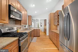 106 E Maple St, Alexandria, VA 22301 - Photo 11