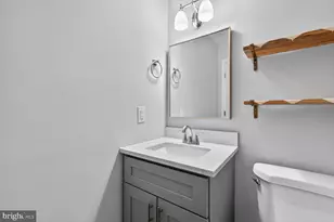 124 Baggett Pl, Alexandria, VA 22314 - Photo 13