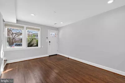 124 Baggett Place, Alexandria, VA 22314 - Photo 5