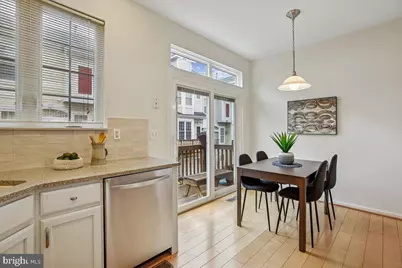 5850 Cowling Court, Alexandria, VA 22304 - Photo 21