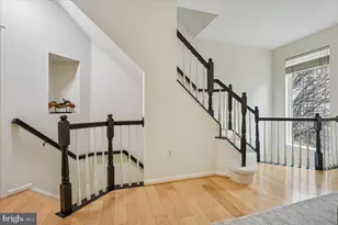 5850 Cowling Ct, Alexandria, VA 22304 - Photo 9