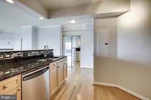 3101 N Hampton Dr, Alexandria, VA 22302 - Photo 23