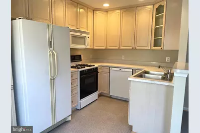 2450 Garnett Drive, Alexandria, VA 22311 - Photo 11