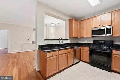 4850 Eisenhower Avenue #113, Alexandria, VA 22304 - Photo 11