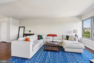 5340 Holmes Run Pkwy, Alexandria, VA 22304 - Photo 11