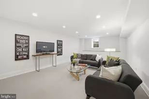 605 Hilltop Terrace, Alexandria, VA 22301 - Photo 45