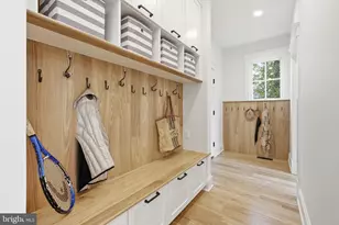 605 Hilltop Terrace, Alexandria, VA 22301 - Photo 23