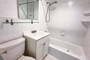 4600 Duke St, Alexandria, VA 22304 - Photo 23