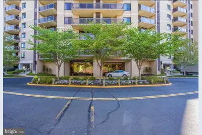 309 Yoakum Parkway #514, Alexandria, VA 22304 - Photo 1