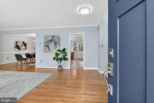 915 N Overlook Dr, Alexandria, VA 22305 - Photo 5