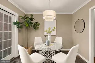 241 Gretna Green Ct, Alexandria, VA 22304 - Photo 9