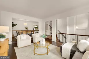 241 Gretna Green Ct, Alexandria, VA 22304 - Photo 3