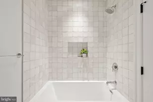 11 Cedar St, Alexandria, VA 22301 - Photo 61