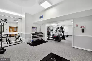 5340 Holmes Run Pkwy, Alexandria, VA 22304 - Photo 15
