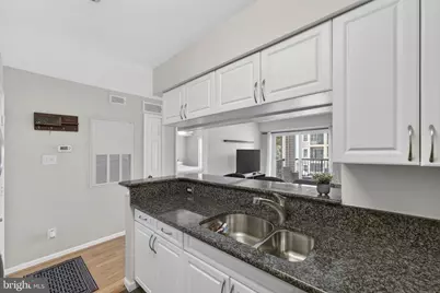 3313 Wyndham Circle #2210, Alexandria, VA 22302 - Photo 11