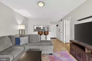 3313 Wyndham Cir, Alexandria, VA 22302 - Photo 15