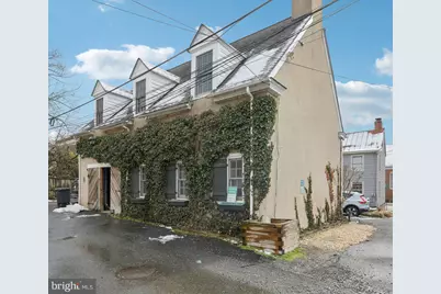 10 Irving Court, Alexandria, VA 22314 - Photo 1