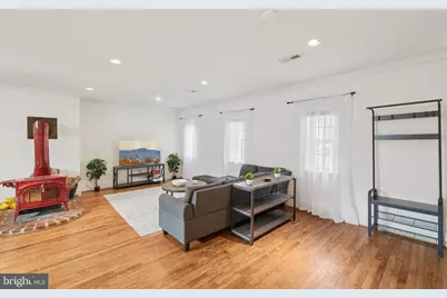 10 Irving Court, Alexandria, VA 22314 - Photo 5