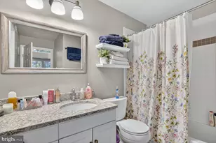 3307 Wyndham Cir, Alexandria, VA 22302 - Photo 11