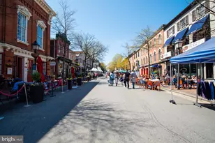 525 Bashford Ln, Alexandria, VA 22314 - Photo 15