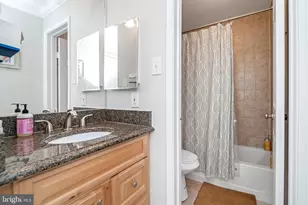 3315 Wyndham Cir, Alexandria, VA 22302 - Photo 15