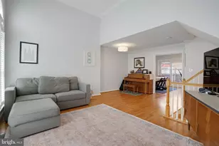 4655 Lambert Dr, Alexandria, VA 22311 - Photo 7