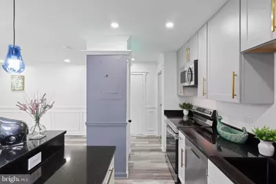 3320 S 28th Street #403, Alexandria, VA 22302 - Photo 3